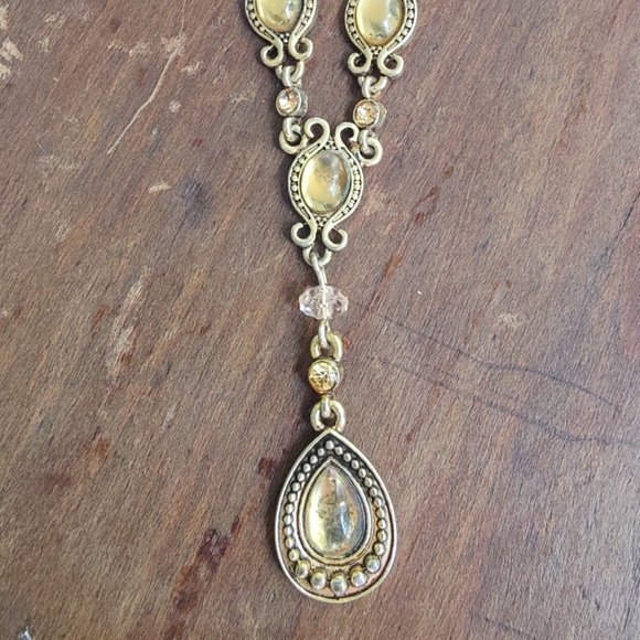 Avon | Vintage Faux Amber Goldtone Lariat Signed - Picture 5 of 8